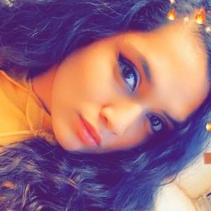 Meet your Posher, Alondra